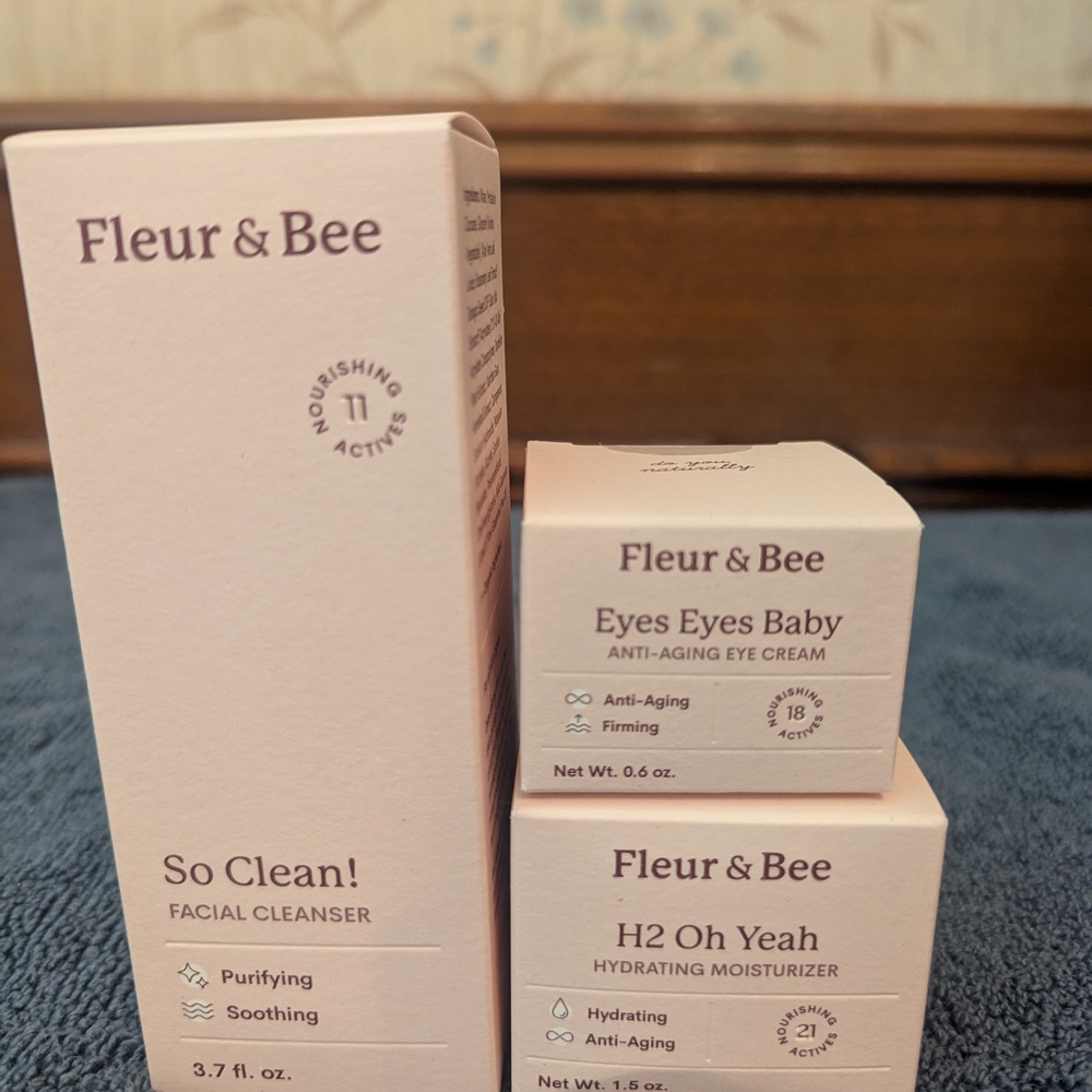 Fleur & Bee Skincare Set